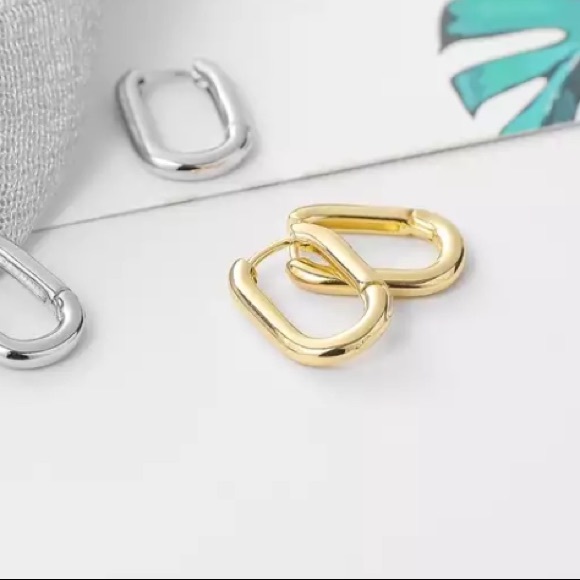 ✨Insta small gold hoop earrings - Picture 5 of 11